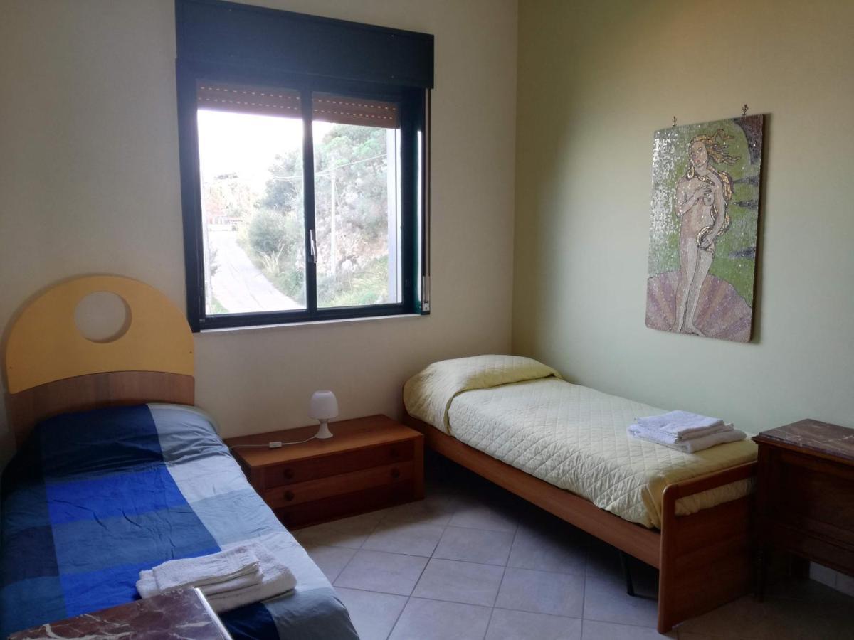 Casa Vacanze La Petrusella Trabia Exterior foto